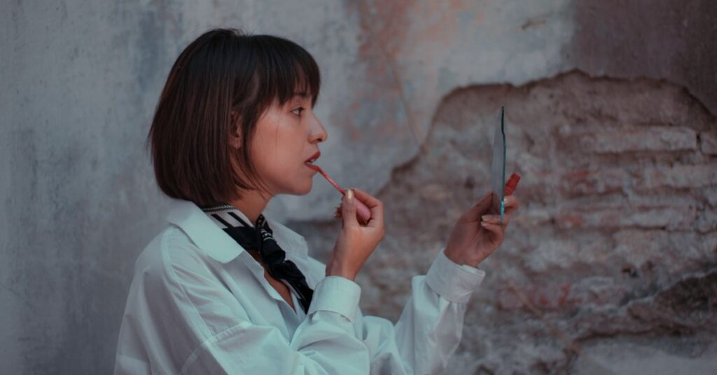 クラシック絵画を暮らしに取り入れる現代人。