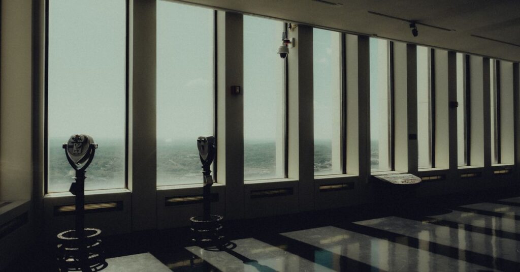 現代の視点から再評価されるカバネル作品の魅力と鑑賞法を象徴するイメージ