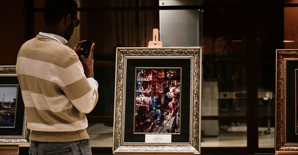 カバネルの作品集、ポスター、展示会情報などを象徴する構図