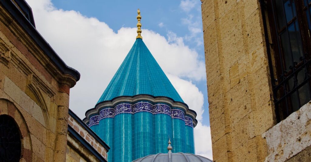 暴力と信仰を融合させたカラヴァッジオの革新的な絵画世界を象徴する構図