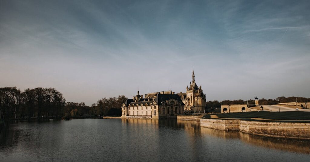 カバネルの作品が映し出すフランスの美意識と文化の本質を象徴する構図