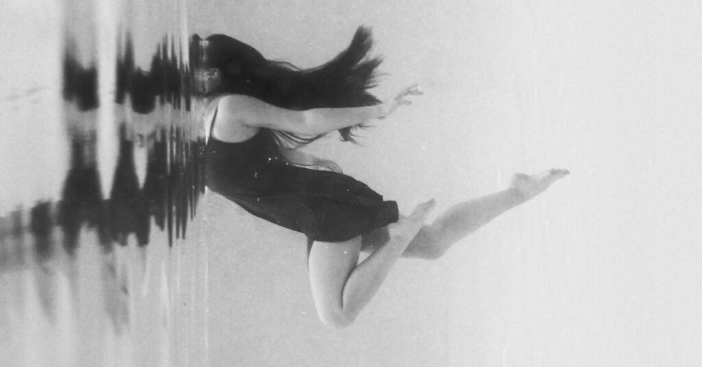 アルチンボルドの肖像画の一例。果物や魚で構成された顔に象徴性が込められ、奇想の魅力を伝える。