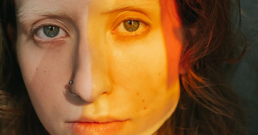 光と影に包まれたミケランジェロ・カラヴァッジョの肖像画風イメージ、深い感情を湛える表情