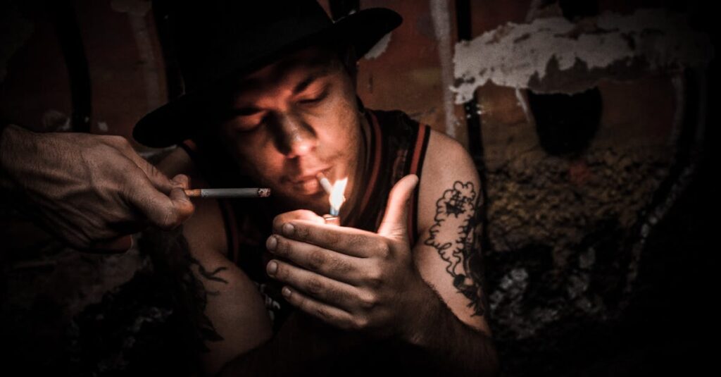 光と影に包まれたミケランジェロ・カラヴァッジョの肖像画風イメージ、深い感情を湛える表情