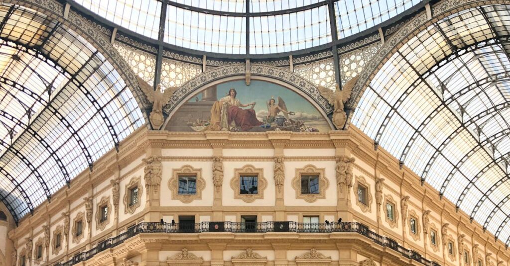 アルチンボルドの代表作『春』『夏』『水』『司書』『法律家』の構成やユニークさを解説するアートレビュー風の画像