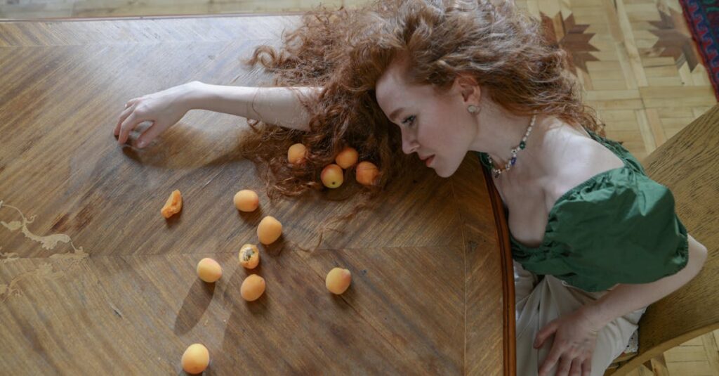 アルチンボルドが描いた果物や野菜で構成された肖像画の代表作。見れば見るほど不思議なアート。